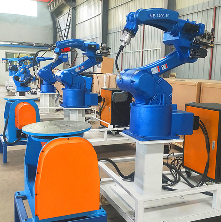 機(jī)械手電焊區(qū)